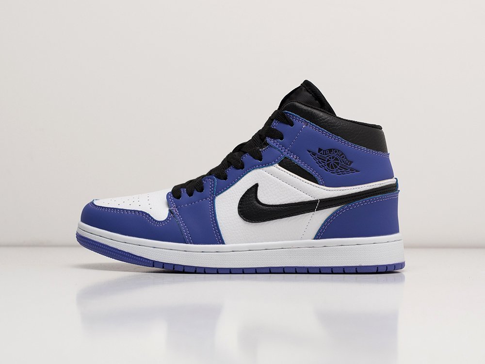 Air jordan 1 mid royal blue best sale