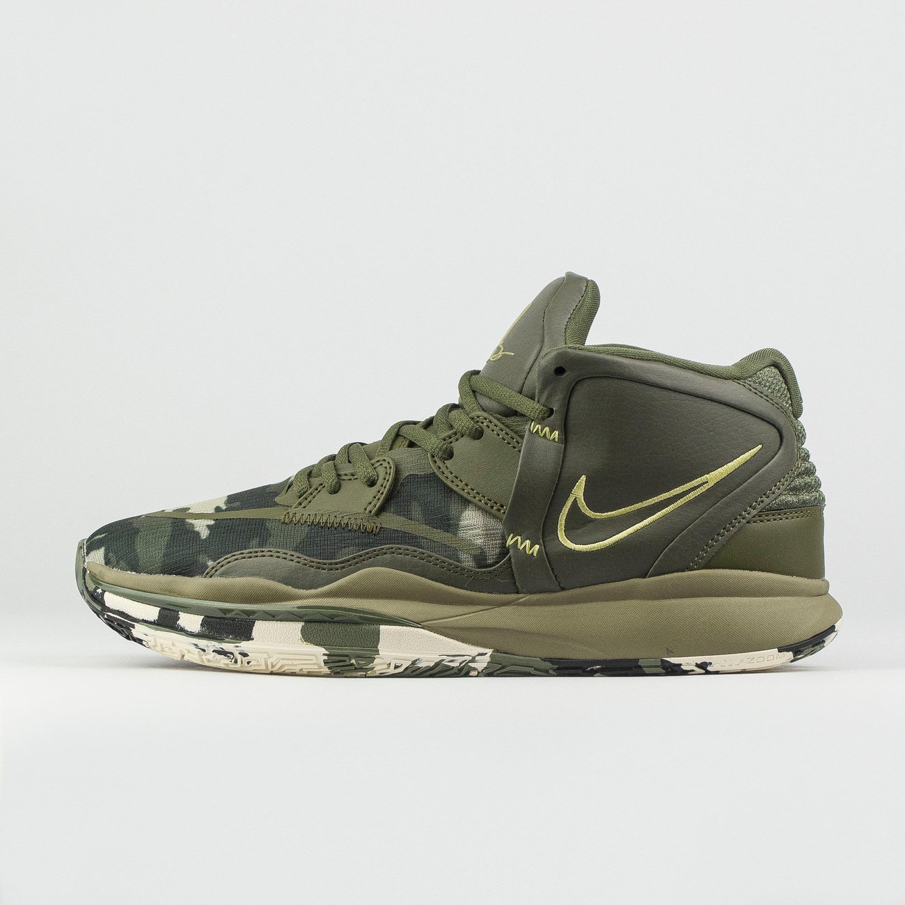 Nike camo green shoes online